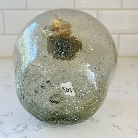 Medium Clear Glass Apple Figurine - Picture 8 of 16